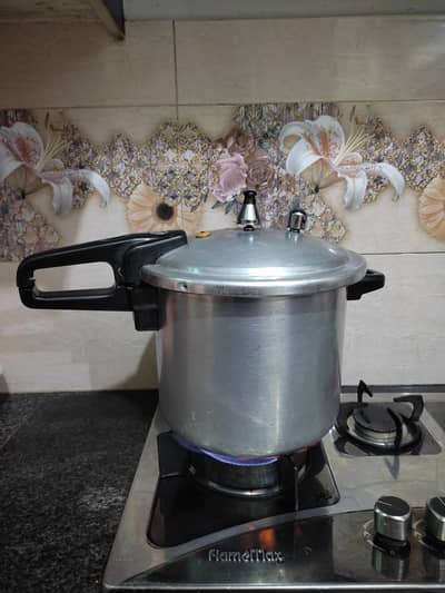 Pressure Cooker
