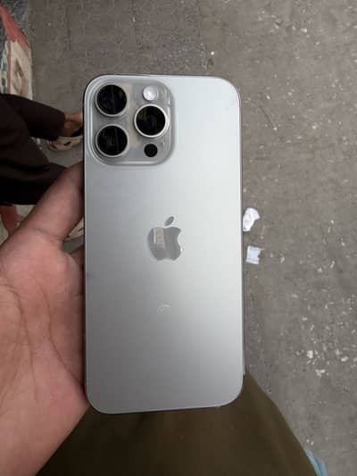 Apple iPhone 16 Pro Max JV