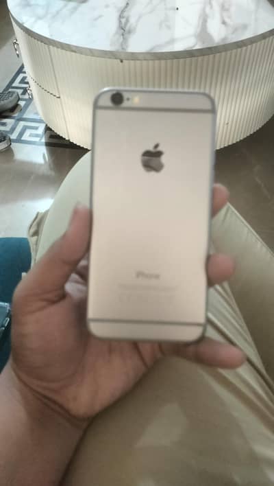 Apple iPhone 6