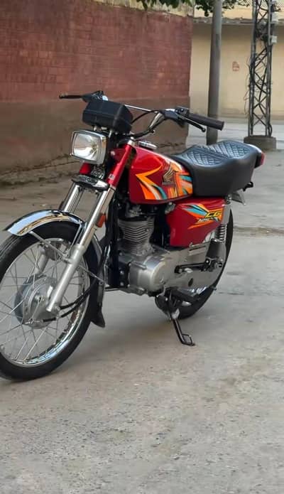new hai ak dam 700km chala hai