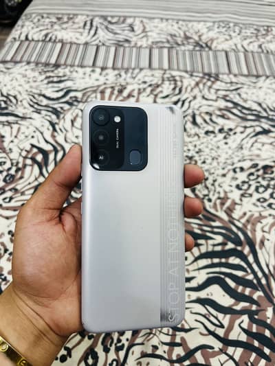 Tecno Spark 8C