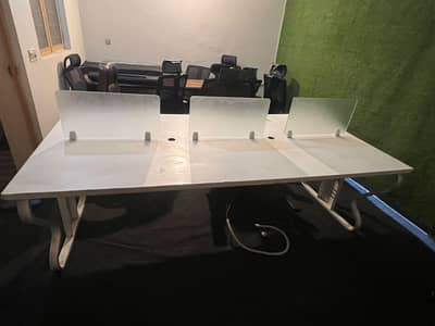 3 Office Workstation Desk for 6 Persons with Glass Partitions