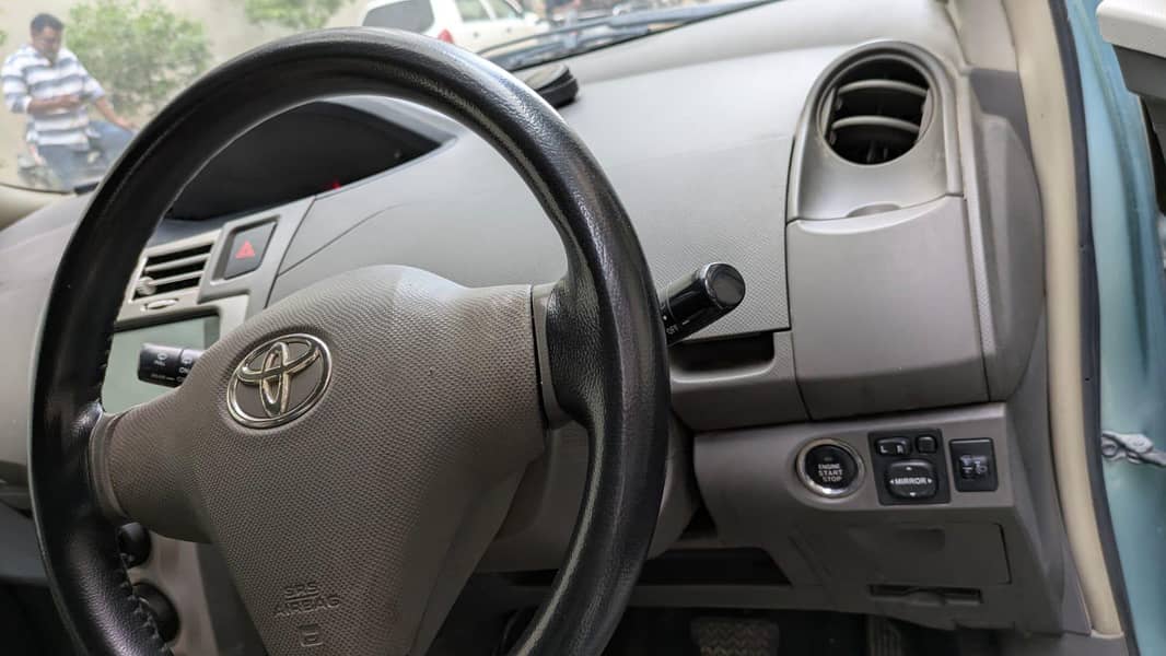 Vitz 2008/13 Push Start 8