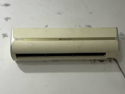 Orient ac with outdoor