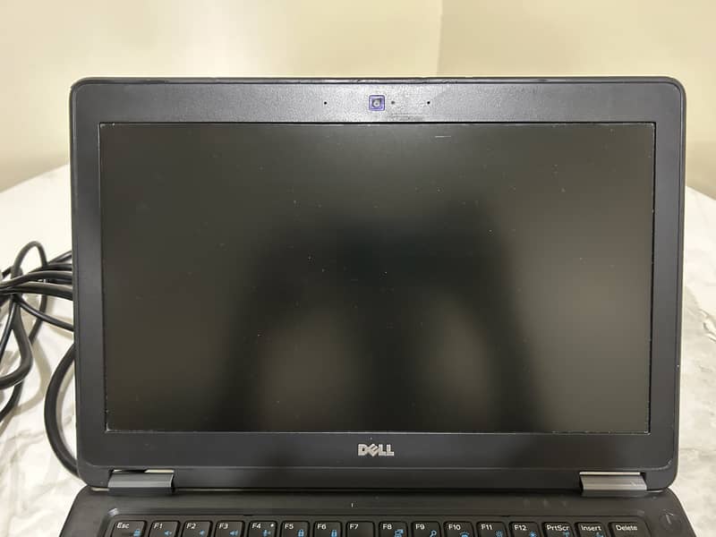 Dell Latitude E7250 0