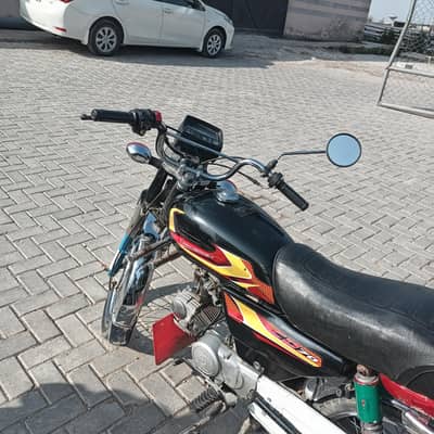 good condition 10/10 double saman 0335-9507131