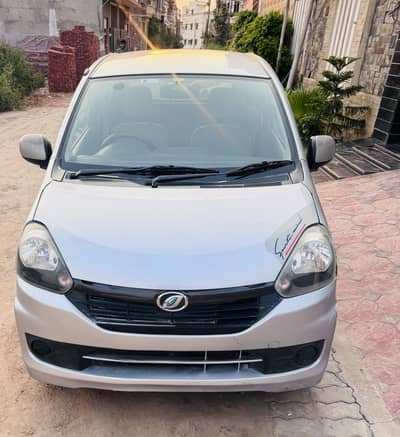 Daihatsu Mira 2011