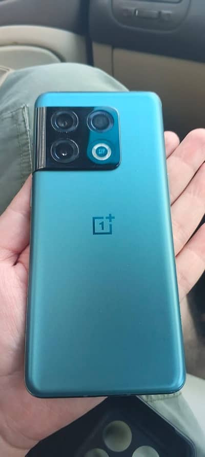 One Plus 10 Pro