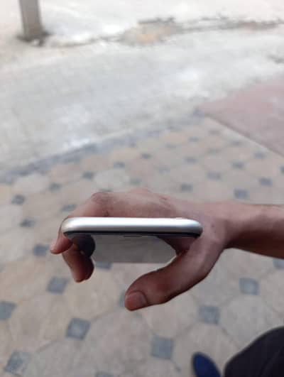 Apple iPhone 11 pta approved 128gb