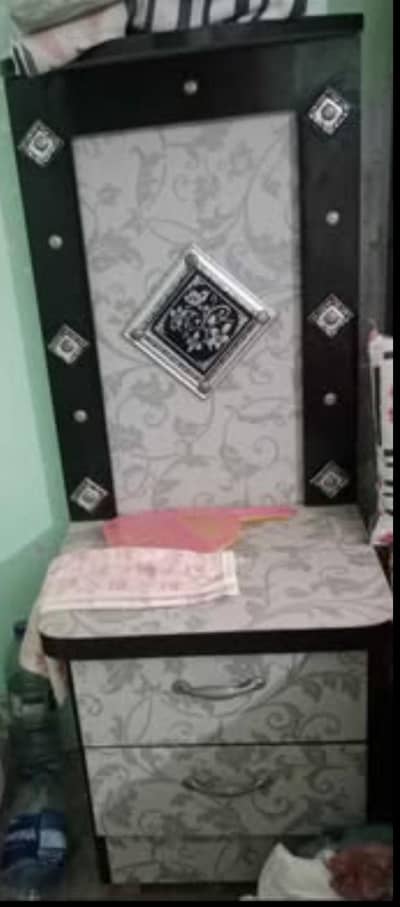 urgent sale complete bedroom furniture 6×6 bed with mattress etc