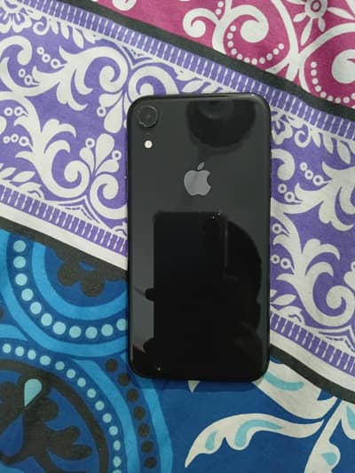 iPhone XR (Black, 64GB) – Face ID Working Perfectly | 8/10 Condition