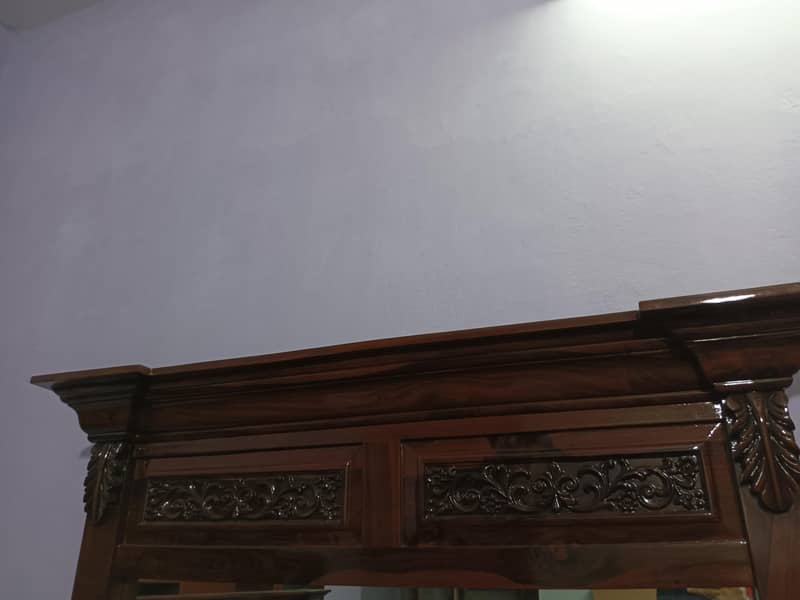 Large Size Bed With Side Tables, Dressing Table & Mattress 2