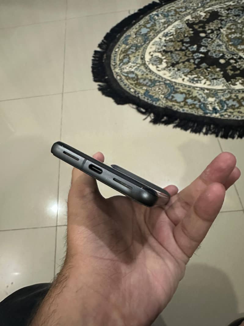 Google Pixel 8 1