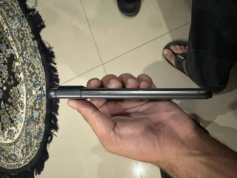 Google Pixel 8 2