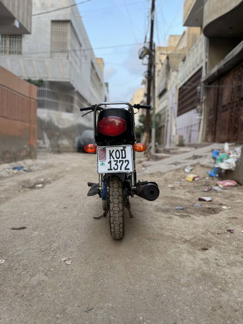 125cc Unique 6