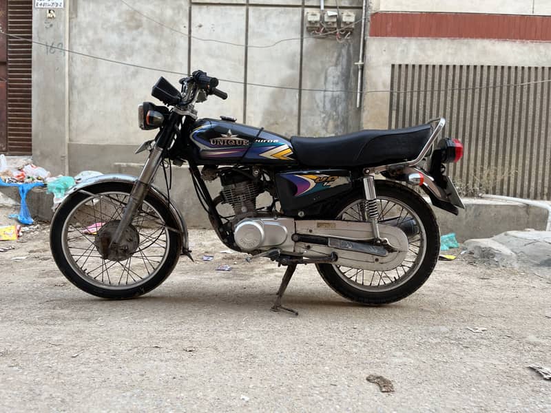 125cc Unique 8