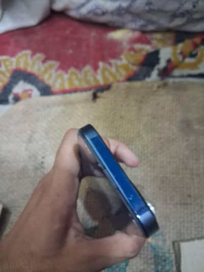 Apple iPhone 13 jv