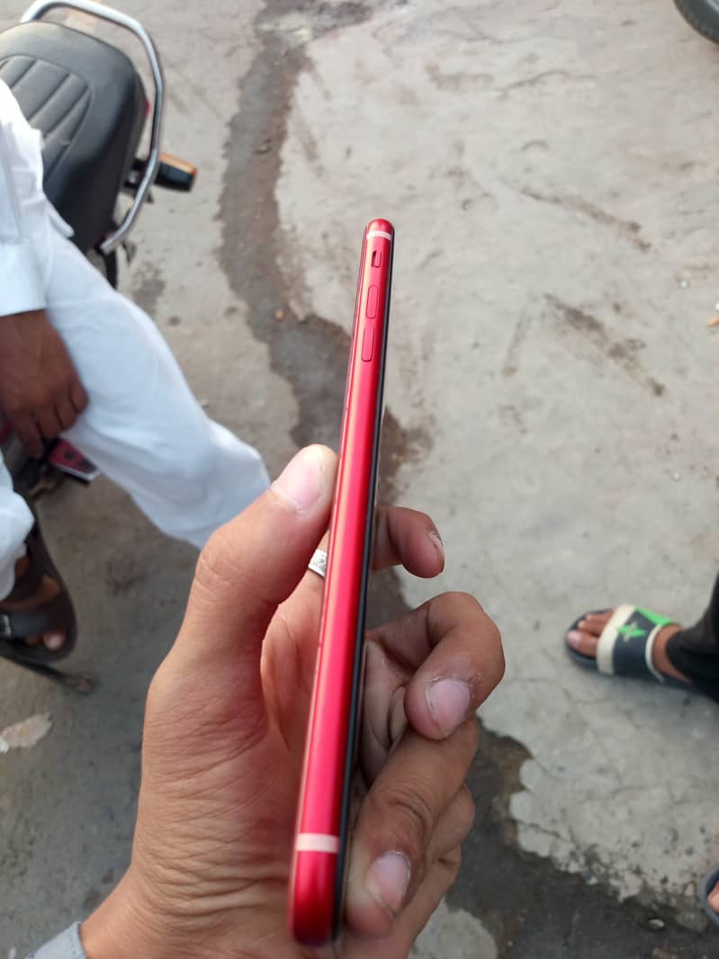 Apple iPhone 8 Plus 8