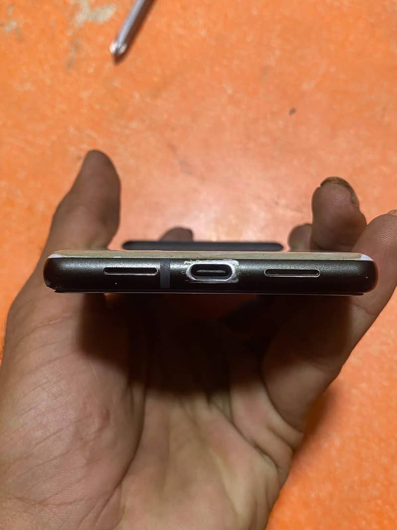 Google Pixel 6 5