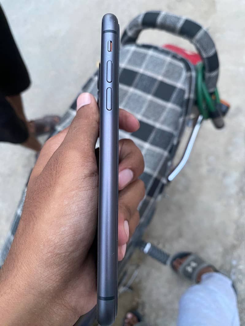 Apple iPhone 11 1