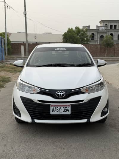 Toyota Yaris Ativ 1.3 Manual 2021-22