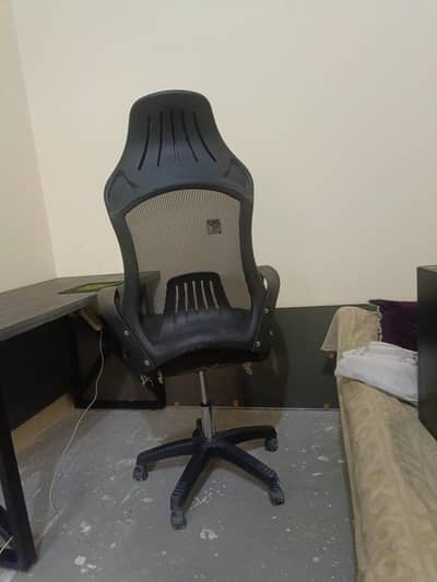 computer boss chair good condition all okay