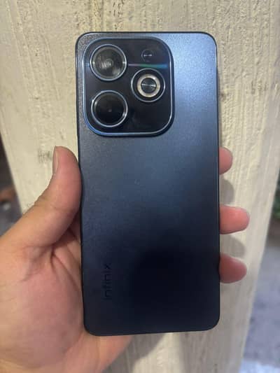 Infinix Hot 40i (8/128)