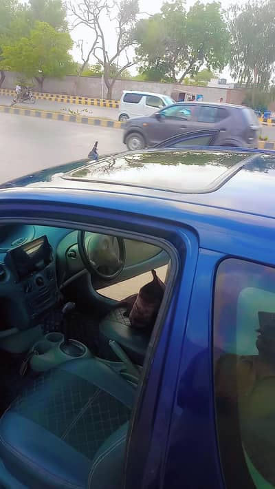 Toyota Vitz 2006 sunroof