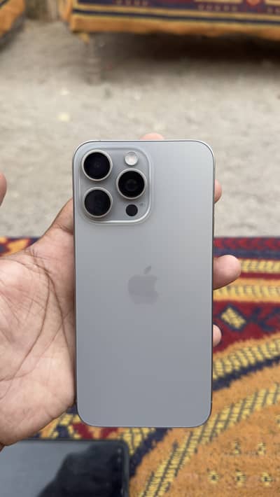 Apple iPhone 15 Pro Max