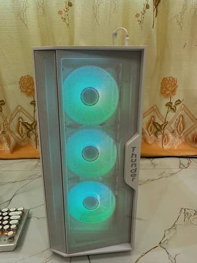 selling a coustmise RGB pc