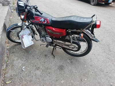 Honda 125  available