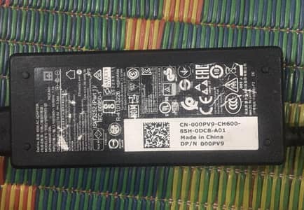 Dell 65W-AC Adapter with Connecting wire