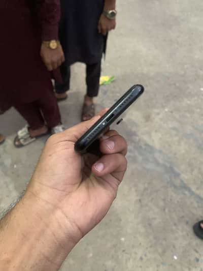 Apple iPhone XR