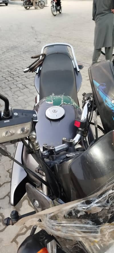 YAMAHA YBR 125 for sale in excellent condition