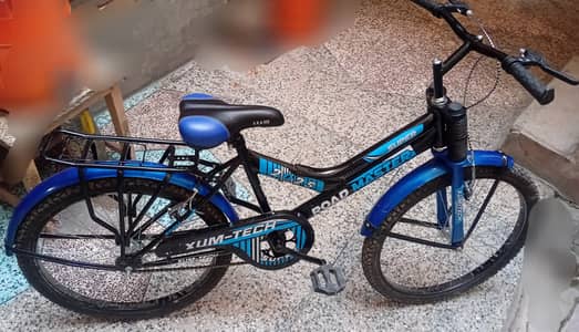 ROAD MASTER XUM-TECH BICYCLE 20-INCH GOOD in CONDITION