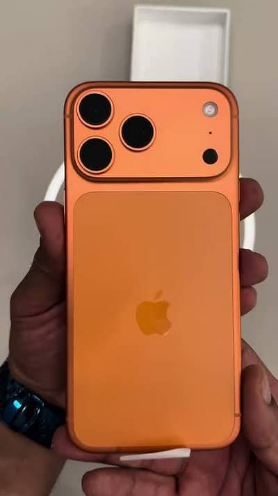 Apple iPhone 17 Pro Max BoX Cable