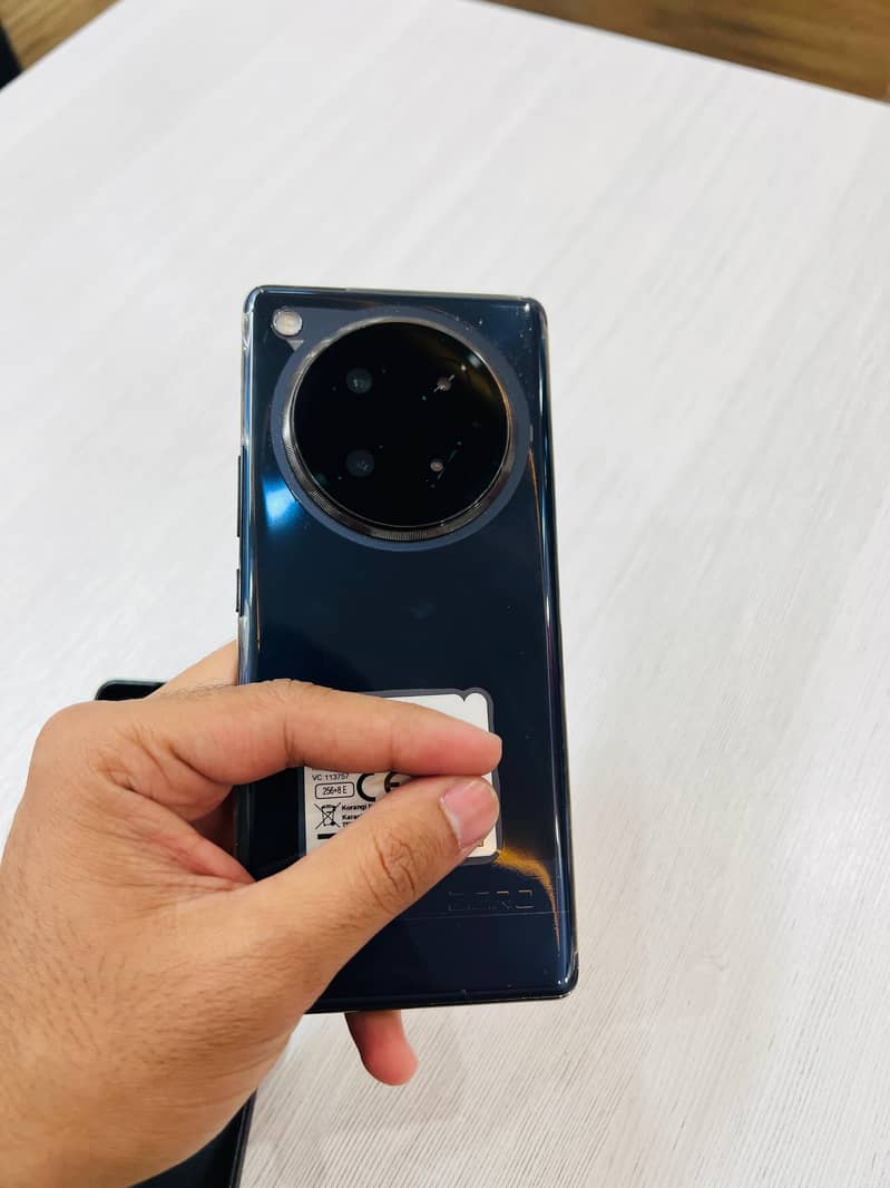 Infinix Zero 40 1