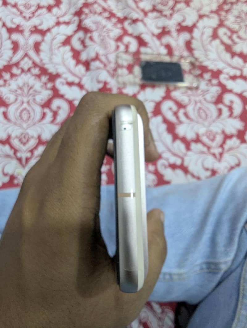 Google Pixel 8 3