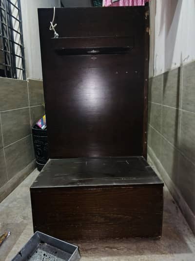 Dressing Table (2 ft x 3' 10")