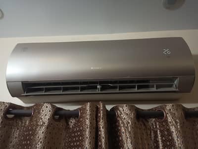 gree split AC 1 ton inverter ac fairy series
