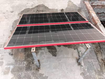 2x 150watts panel+ 1 Battery+ 1 Battery charger + Panel Stand P1