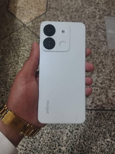 Infinix Smart 7 HD 4/64gb only mobile