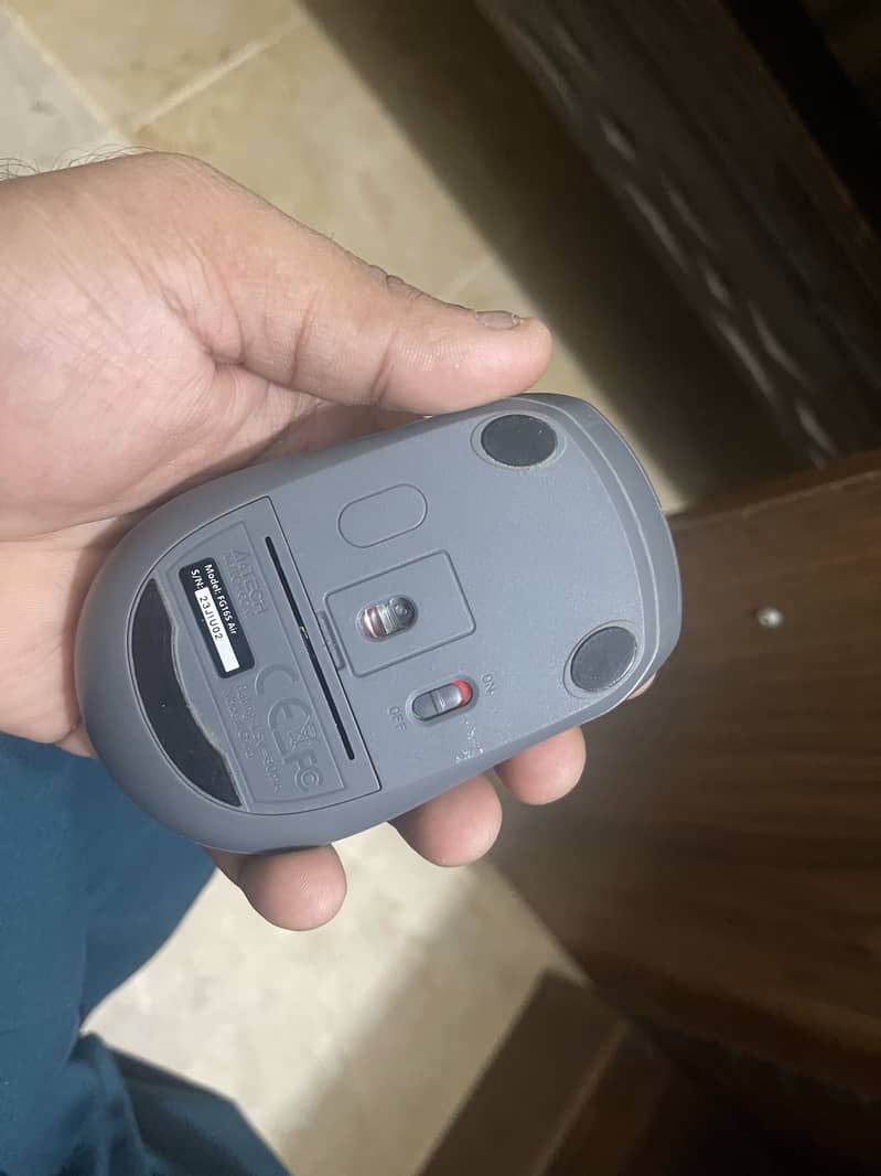 Wireless Keyboard & Mouse Combo 0