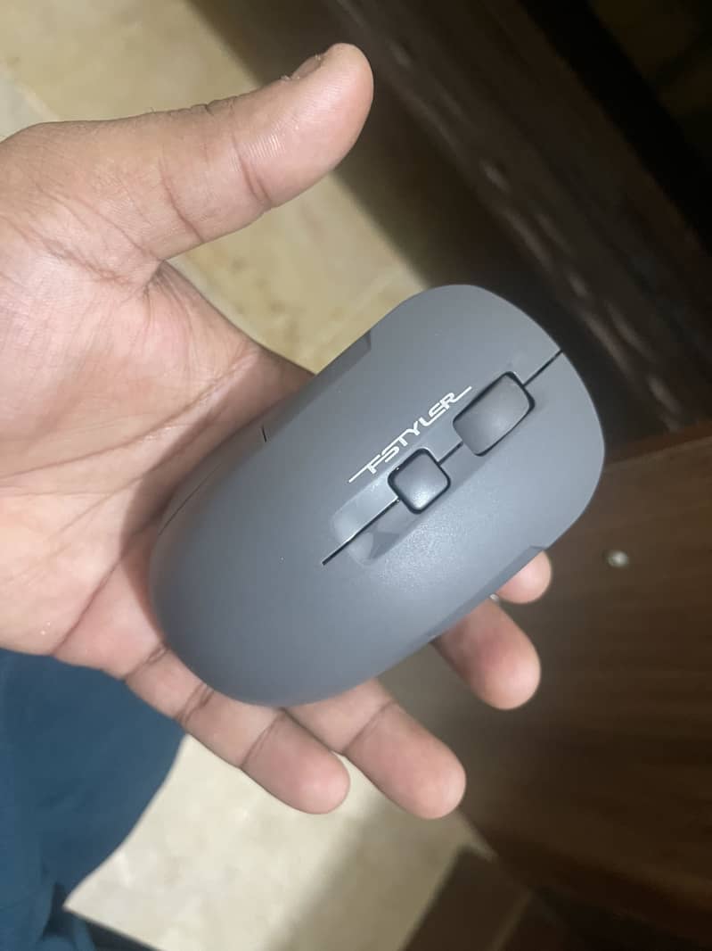 Wireless Keyboard & Mouse Combo 2