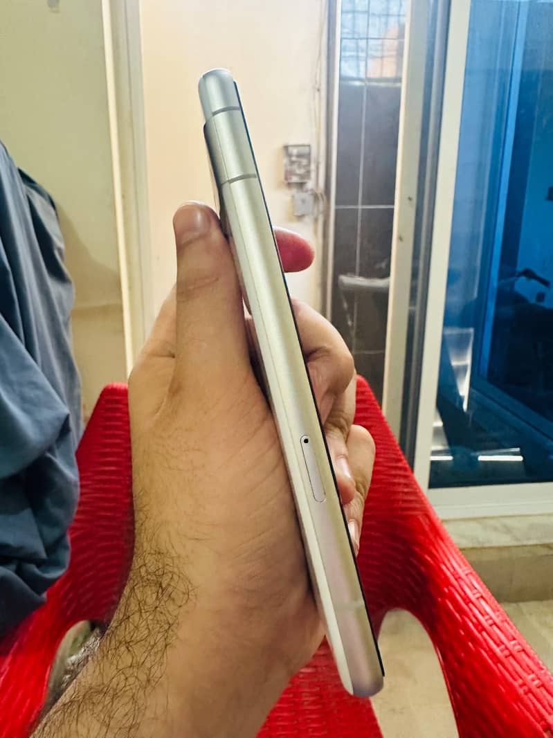 Google Pixel 7a 1