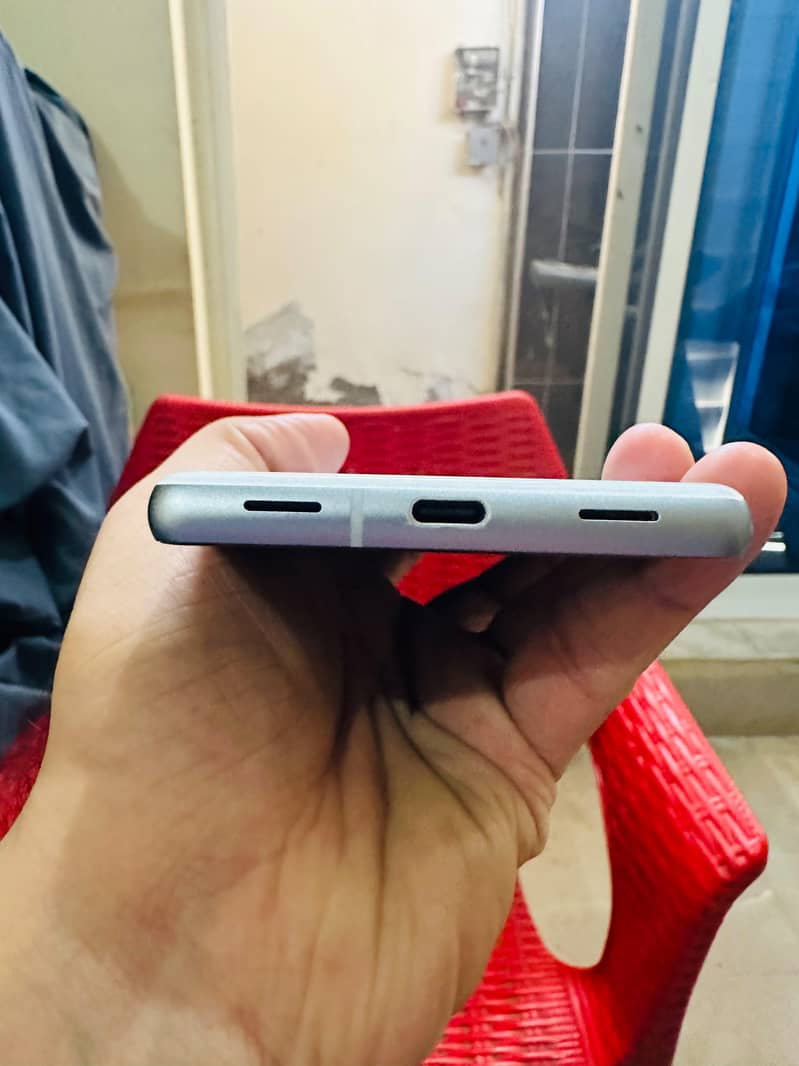 Google Pixel 7a 1