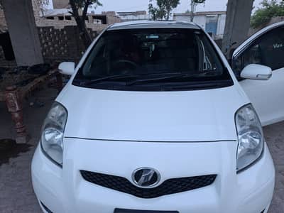 Toyota Vitz 2009/2013