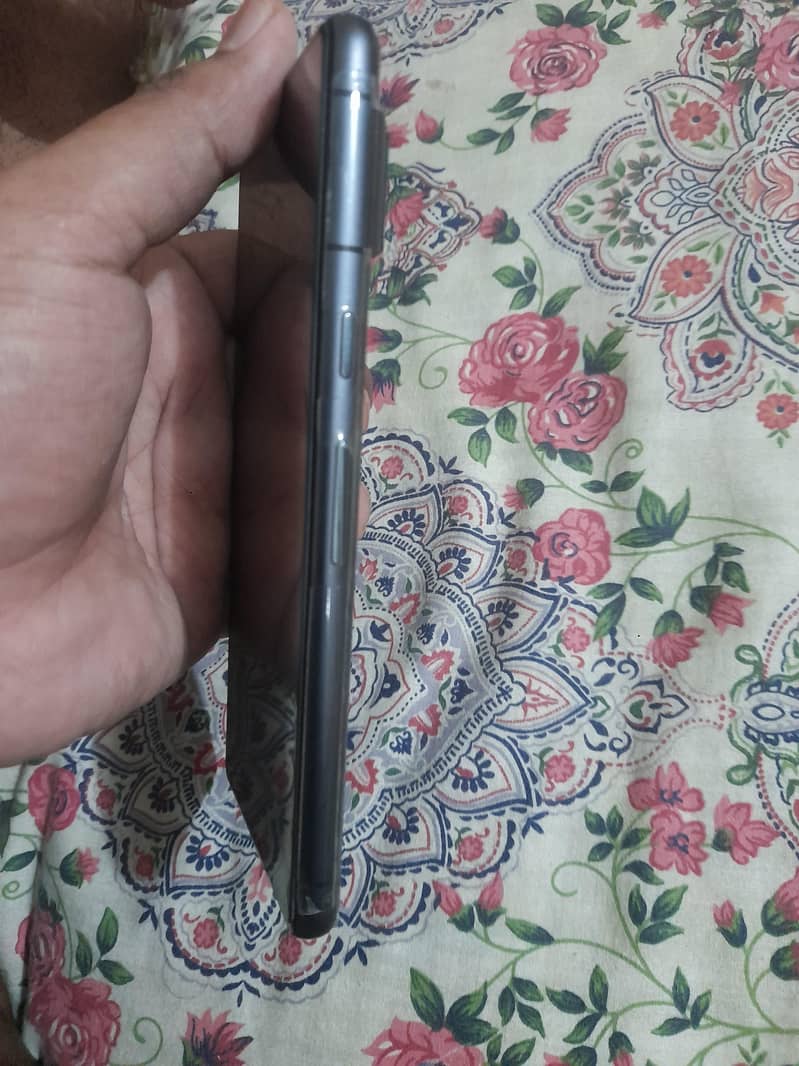 Google Pixel 7 4