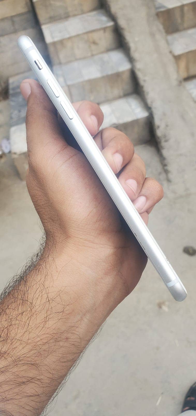 Apple iPhone 8 Plus 0