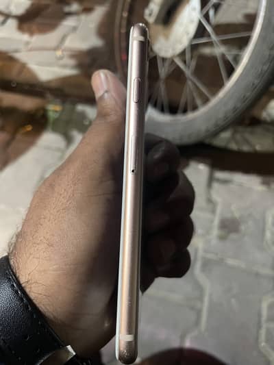 Apple iPhone 8